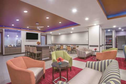 La Quinta By Wyndham Guthrie - Bet 4u 2