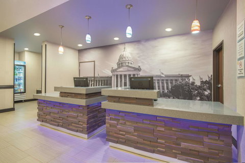 La Quinta By Wyndham Guthrie - Bet 4u 11