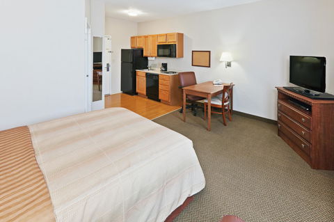 Candlewood Suites Oklahoma City-Moore - Click Find 33