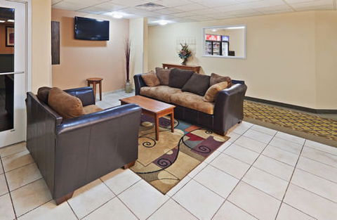 Candlewood Suites Oklahoma City-Moore - Click Find 9