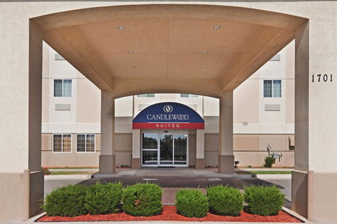 Candlewood Suites Oklahoma City-Moore - Click Find 20