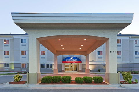 Candlewood Suites Oklahoma City-Moore - Click Find 16