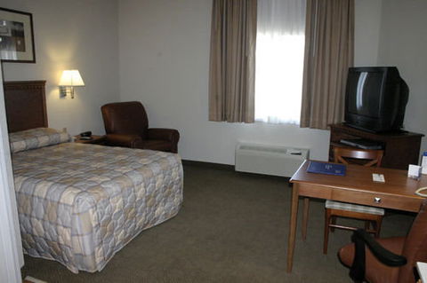 Candlewood Suites Oklahoma City-Moore - Click Find 12