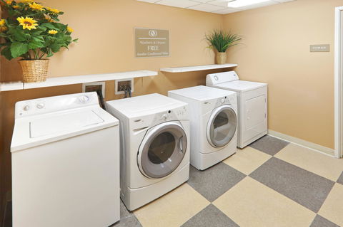Candlewood Suites Oklahoma City-Moore - Click Find 18