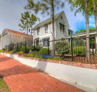 Elegance in the HEART of historic downtown POOL.