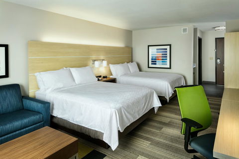 Holiday Inn Express & Suites - Medford - Click Find 15