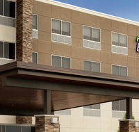 Holiday Inn Express  Suites - Medford