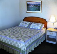 Golden West Motel