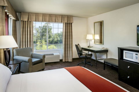 Holiday Inn Express Corvallis-On The River - Click Find 16