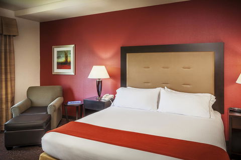 Holiday Inn Express Corvallis-On The River - Click Find 14