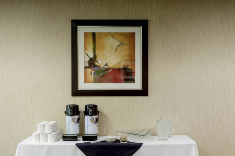 Holiday Inn Express Corvallis-On The River - Click Find 21