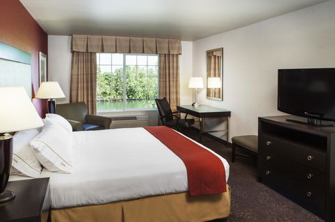 Holiday Inn Express Corvallis-On The River - Click Find 3