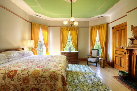 Jacksonville's Historic Nunan House - Click Find 14