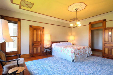 Jacksonville's Historic Nunan House - Click Find 19