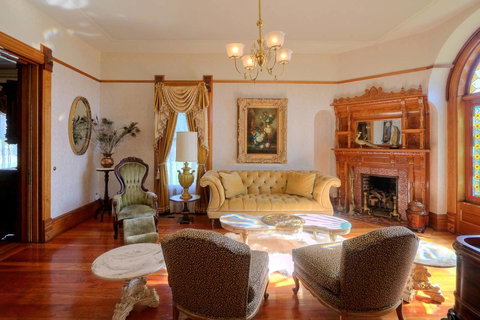 Jacksonville's Historic Nunan House - Click Find 10