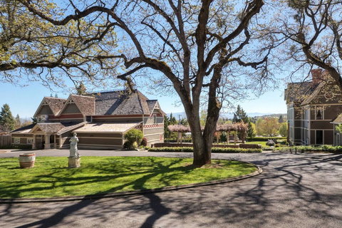 Jacksonville's Historic Nunan House - Click Find 1