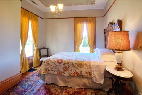 Jacksonville's Historic Nunan House - Click Find 20