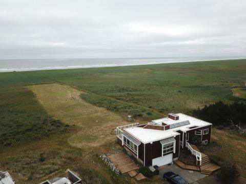 Ocean Front Home With Hot Tub, Ping Pong, Foosball - Bridge Guide 1