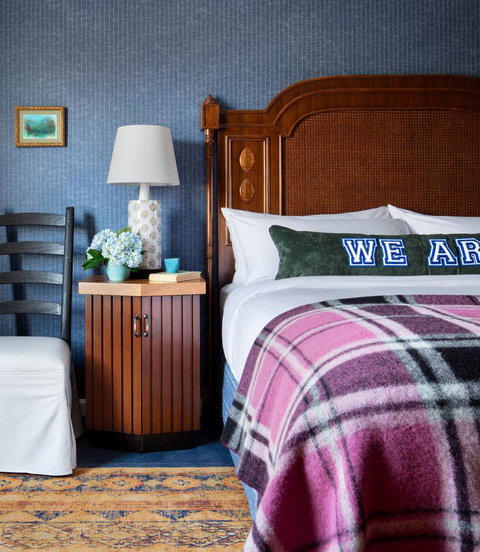 Graduate State College - Bet 4u 15