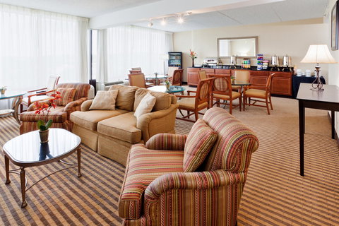 Crowne Plaza Hotels & Resorts Reading - Click Find 31