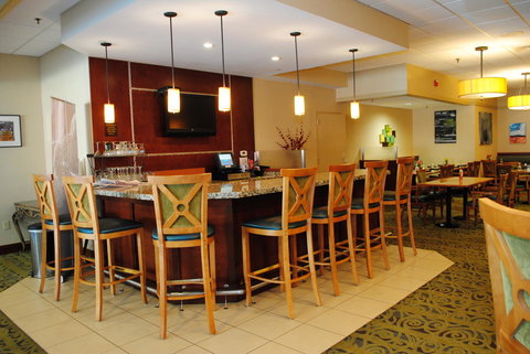 Crowne Plaza Hotels & Resorts Reading - Click Find 33