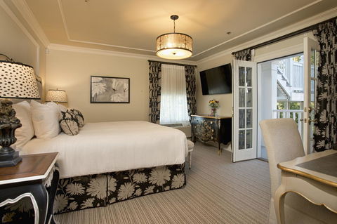 Old Town Bluffton Inn - Bet 4u 5