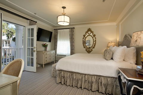 Old Town Bluffton Inn - Bet 4u 8