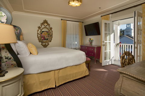 Old Town Bluffton Inn - Bet 4u 12