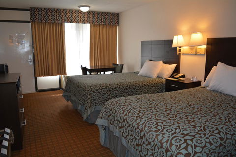 Days Inn By Wyndham Port Royal/near Parris Island - Bet 4u 24