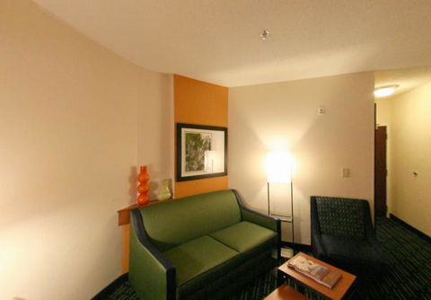 Fairfield Inn & Suites Hilton Head Island Bluffton - Bet 4u 10