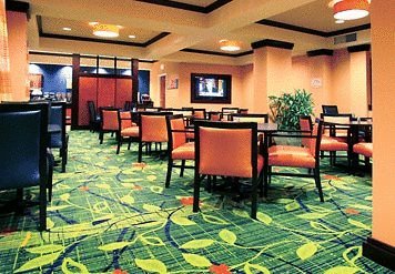 Fairfield Inn & Suites Hilton Head Island Bluffton - Bet 4u 3