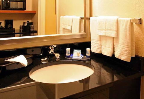 Fairfield Inn & Suites Hilton Head Island Bluffton - Bet 4u 14