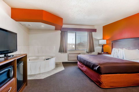 AmericInn By Wyndham Chamberlain Conference Center - Bet 4u 15