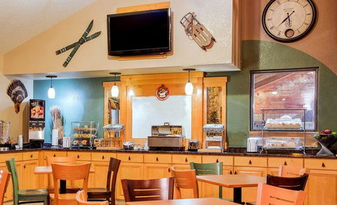 AmericInn By Wyndham Chamberlain Conference Center - Bet 4u 8