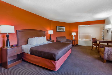 AmericInn By Wyndham Chamberlain Conference Center - Bet 4u 16