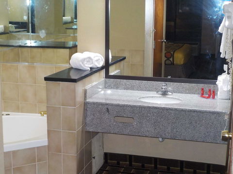 SureStay Hotel By Best Western Lenoir City - Bridge Guide 2