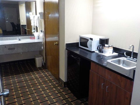 SureStay Hotel By Best Western Lenoir City - Bridge Guide 3