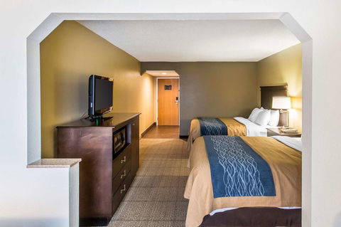 Comfort Inn & Suites Cookeville - Click Find 22