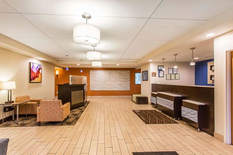 Comfort Inn & Suites Cookeville - Click Find 26