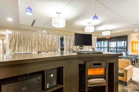 Comfort Inn & Suites Cookeville - Click Find 13