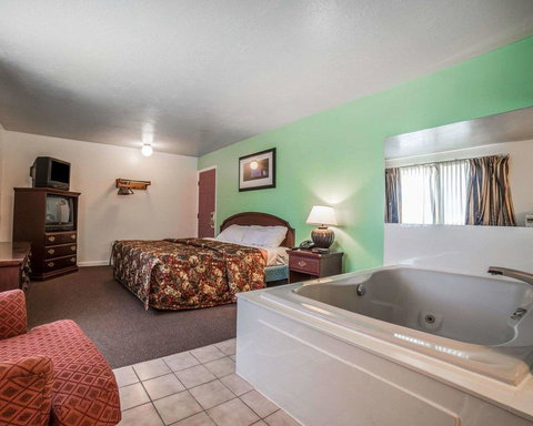 Econo Lodge Clearfield - Bridge Guide 31