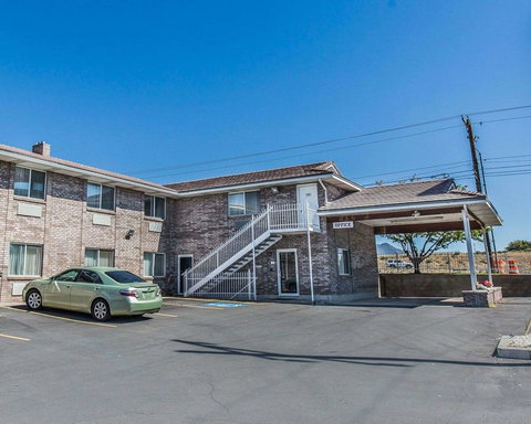 Econo Lodge Clearfield - Bridge Guide 23
