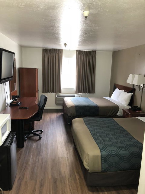 Econo Lodge Clearfield - Bridge Guide 0