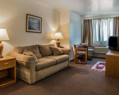 Econo Lodge Clearfield - Bridge Guide 18