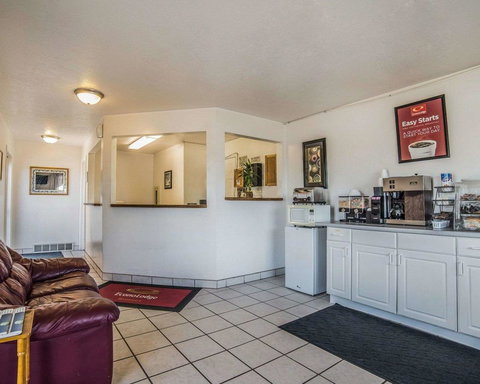 Econo Lodge Clearfield - Bridge Guide 17