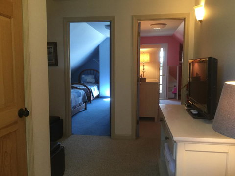 High Hill Inn - Bet 4u 33