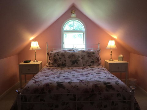 High Hill Inn - Bet 4u 25