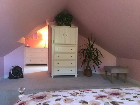 High Hill Inn - Bet 4u 28