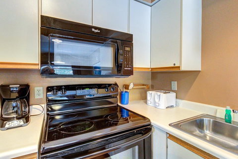 Slopeside Retreat - Click Find 22