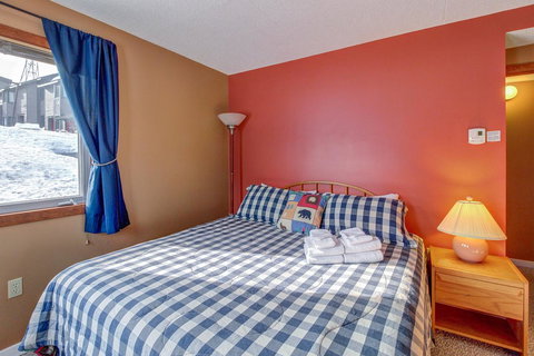 Slopeside Retreat - Click Find 30